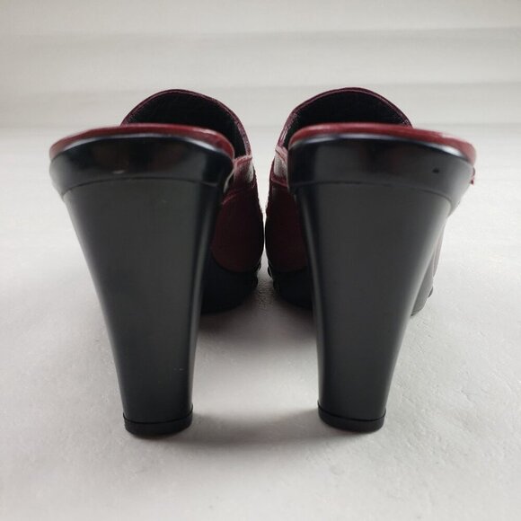 Stuart Weitzman Red Leather Clog Womens 6 Slip On Heel Studded Buckle Mule - Picture 12 of 16